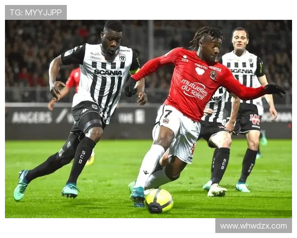 南特战术调整引发关注,球队新阵型表现稳健值得关注 南特战术调整引发关注,球队新阵型表现稳健值得关注