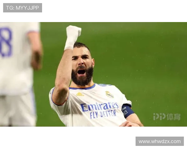 本泽马战术适配性分析:近期表现稳健,角色转型持续提升 本泽马战术适配性分析:近期表现稳健,角色转型持续提升